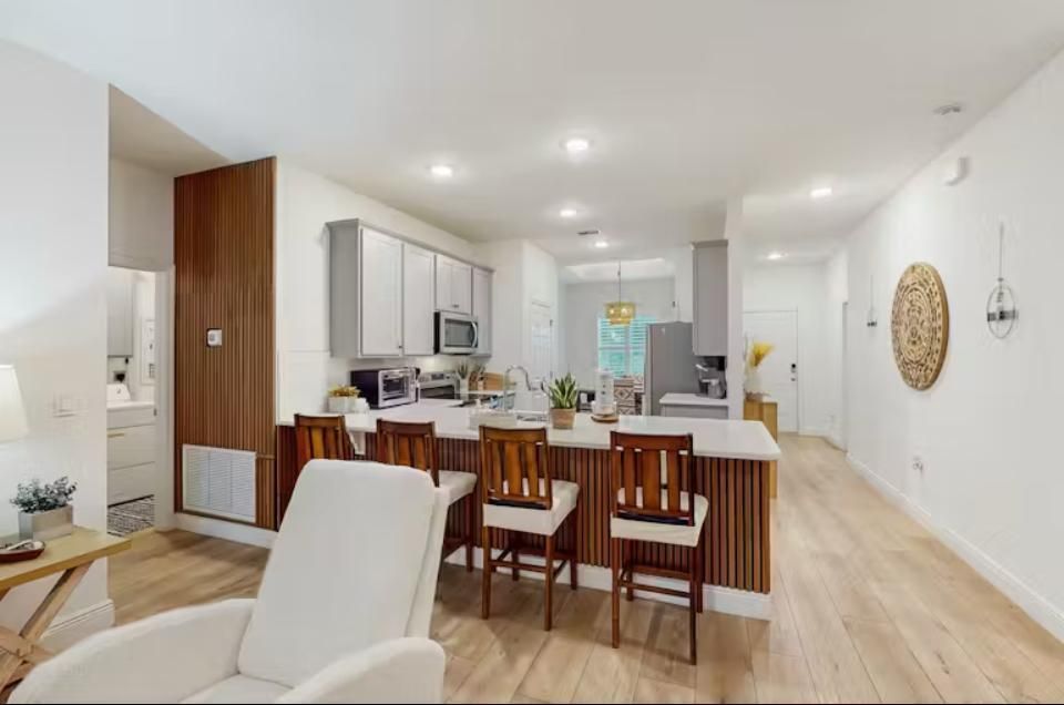 En Renta: $2,800 (3 camas, 2 baños, 1628 Pies cuadrados)