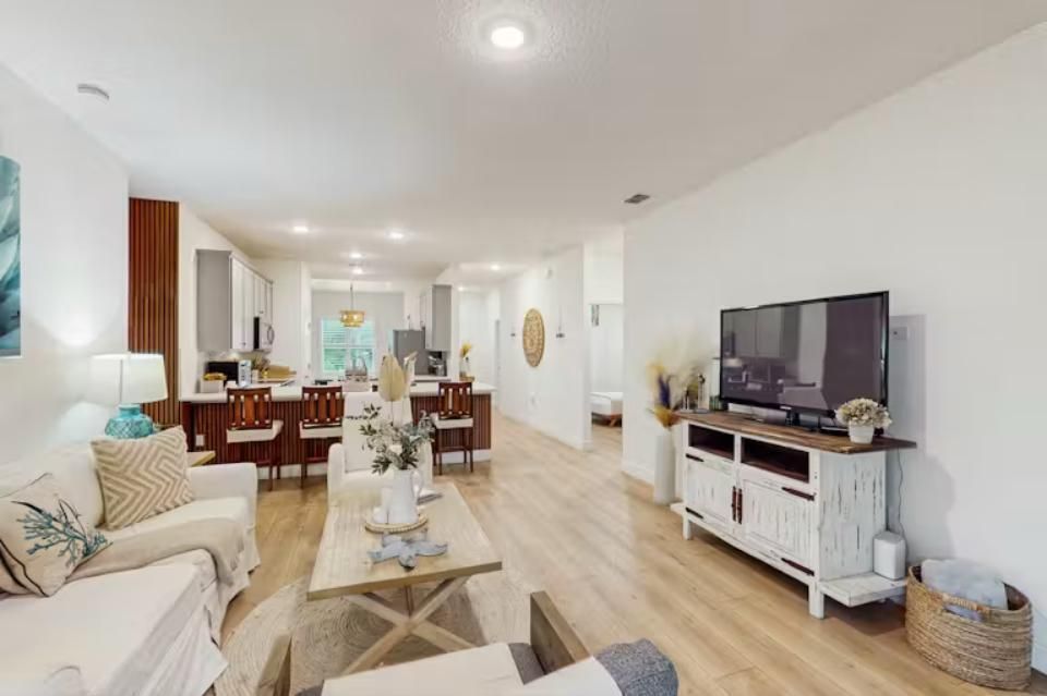 En Renta: $2,800 (3 camas, 2 baños, 1628 Pies cuadrados)