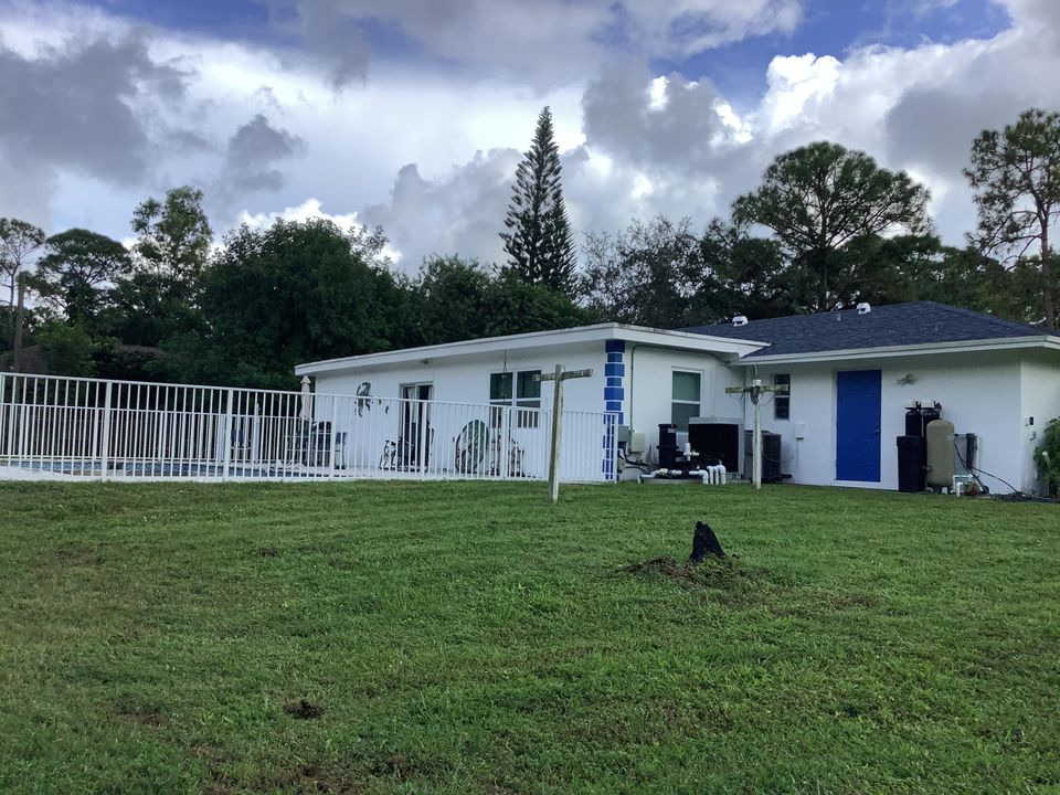 For Sale: $875,900 (4 beds, 2 baths, 1930 Square Feet)