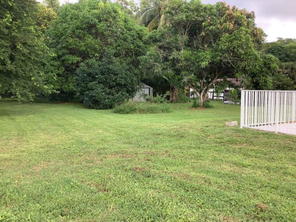 For Sale: $875,900 (4 beds, 2 baths, 1930 Square Feet)