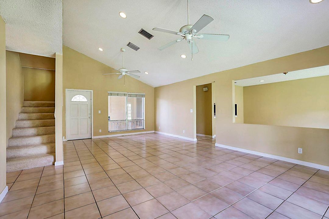 На продажу: $499,900 (3 спален, 2 ванн, 1819 Квадратных фут)