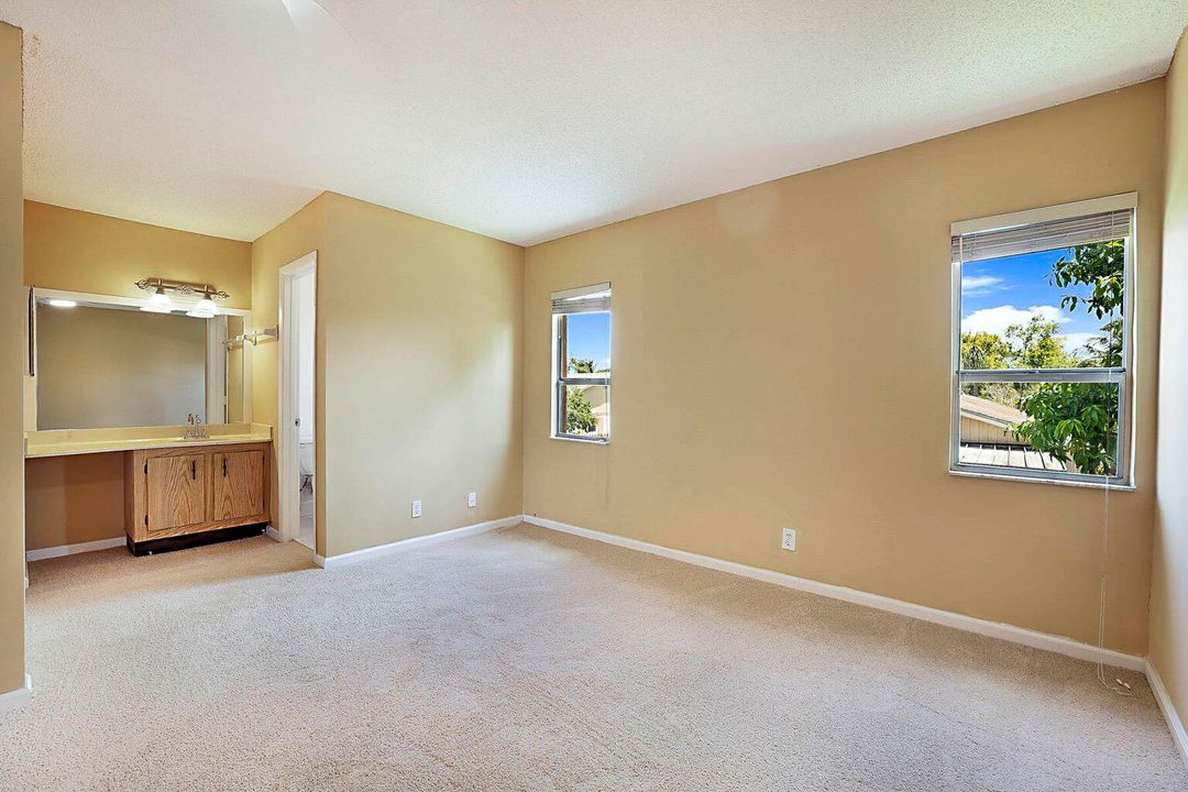 На продажу: $499,900 (3 спален, 2 ванн, 1819 Квадратных фут)