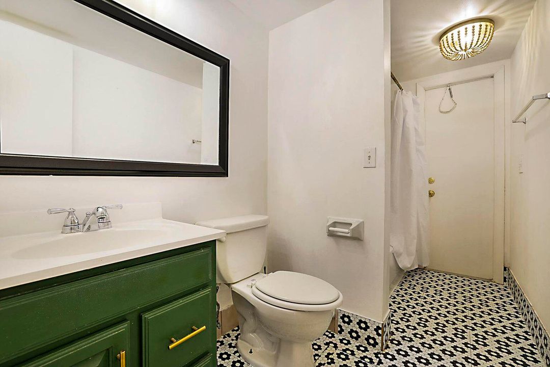 На продажу: $499,900 (3 спален, 2 ванн, 1819 Квадратных фут)