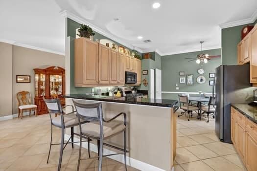 Active With Contract: $429,000 (3 beds, 2 baths, 2062 Square Feet)