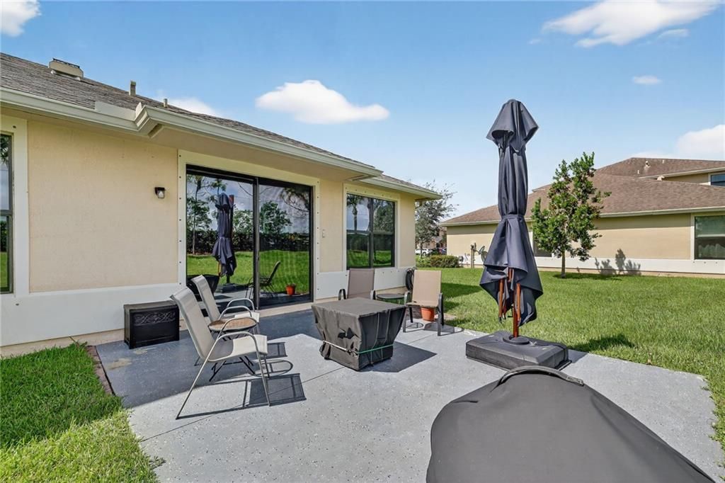 For Sale: $285,000 (3 beds, 2 baths, 1417 Square Feet)