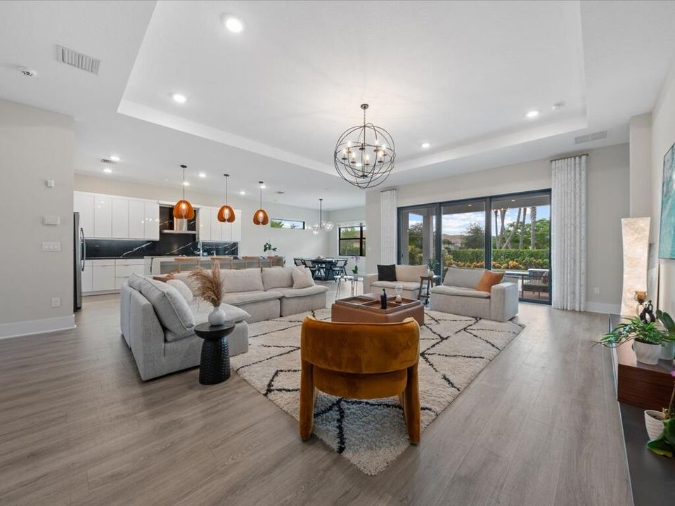 出租: $5,500 (3 贝兹, 3 浴室, 2543 平方英尺)