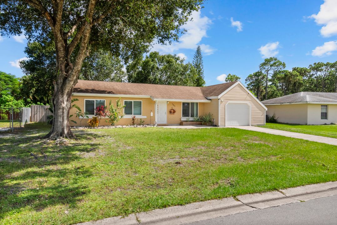 Activo con contrato: $324,500 (3 camas, 2 baños, 1176 Pies cuadrados)