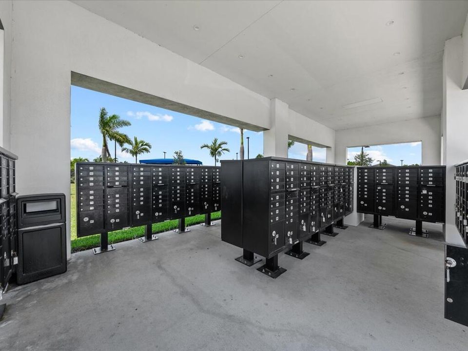 出租: $5,500 (3 贝兹, 3 浴室, 2543 平方英尺)