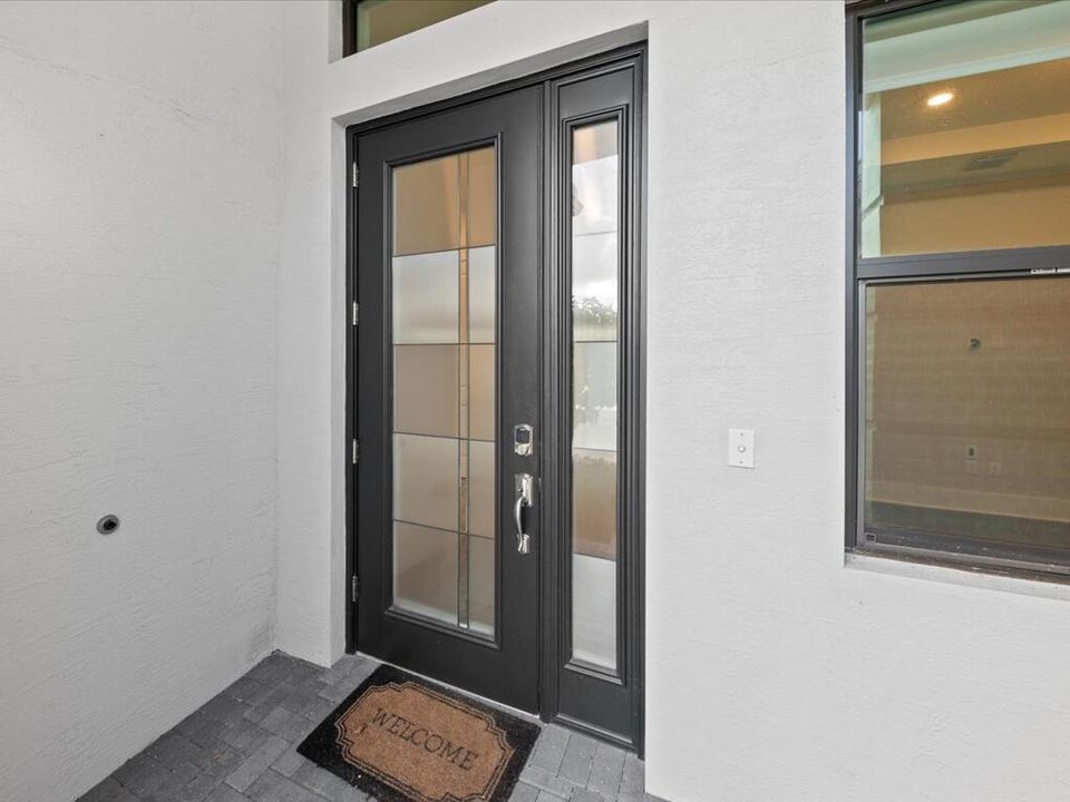 出租: $5,500 (3 贝兹, 3 浴室, 2543 平方英尺)