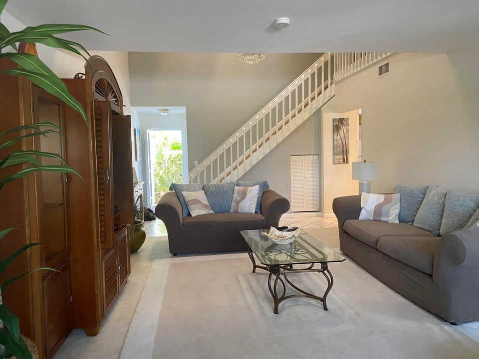 En Renta: $6,500 (3 camas, 2 baños, 1645 Pies cuadrados)