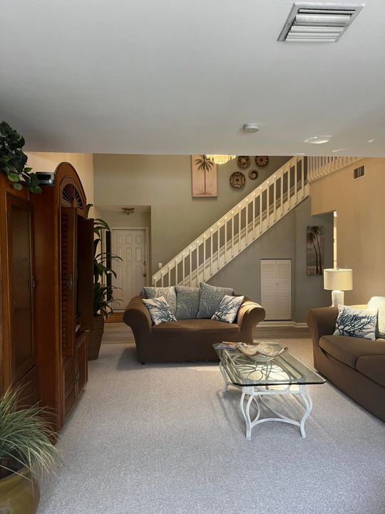 En Renta: $6,500 (3 camas, 2 baños, 1645 Pies cuadrados)