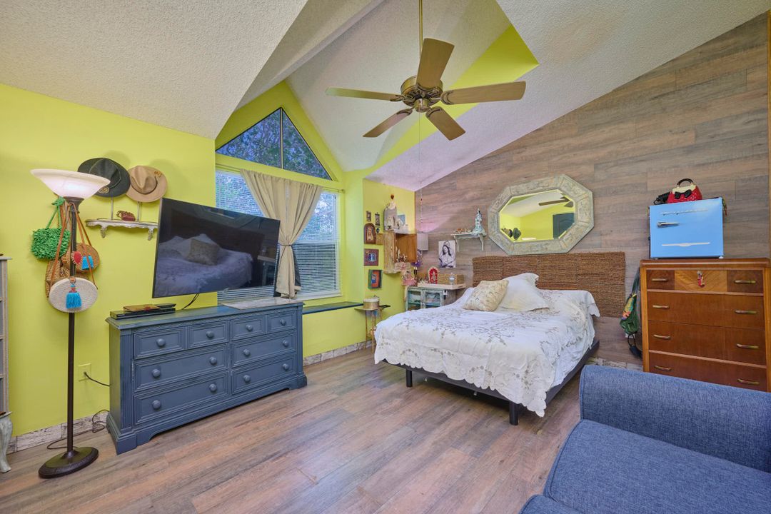 For Sale: $685,000 (2 beds, 2 baths, 2136 Square Feet)