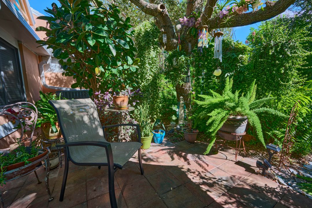 For Sale: $685,000 (2 beds, 2 baths, 2136 Square Feet)