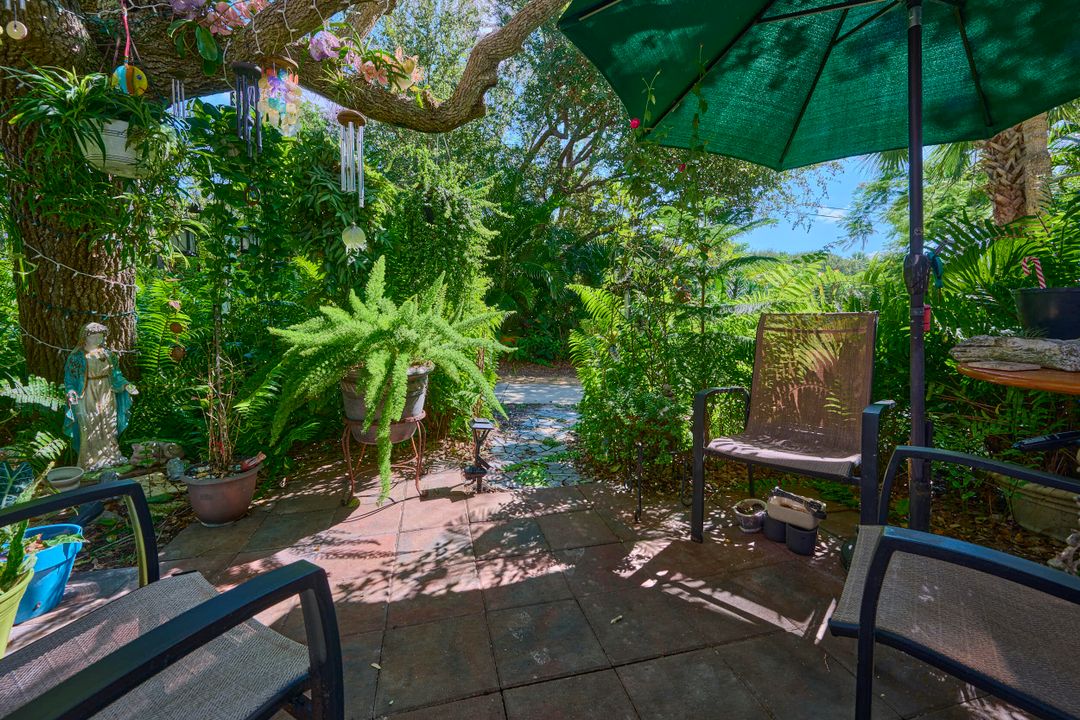 For Sale: $685,000 (2 beds, 2 baths, 2136 Square Feet)