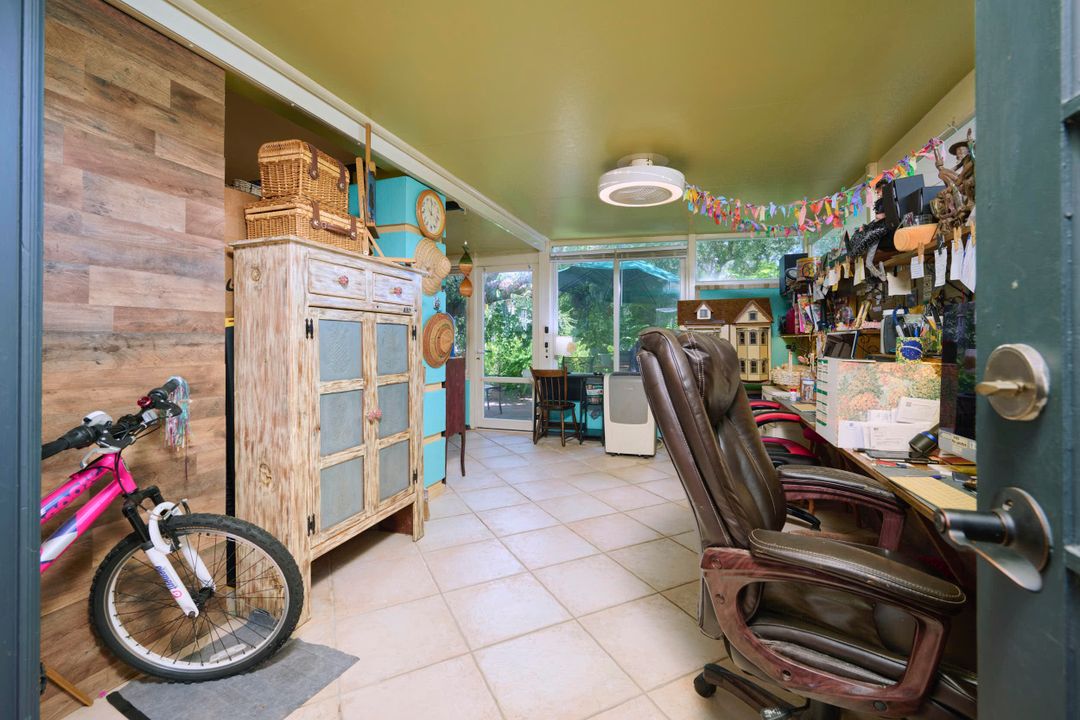 For Sale: $685,000 (2 beds, 2 baths, 2136 Square Feet)