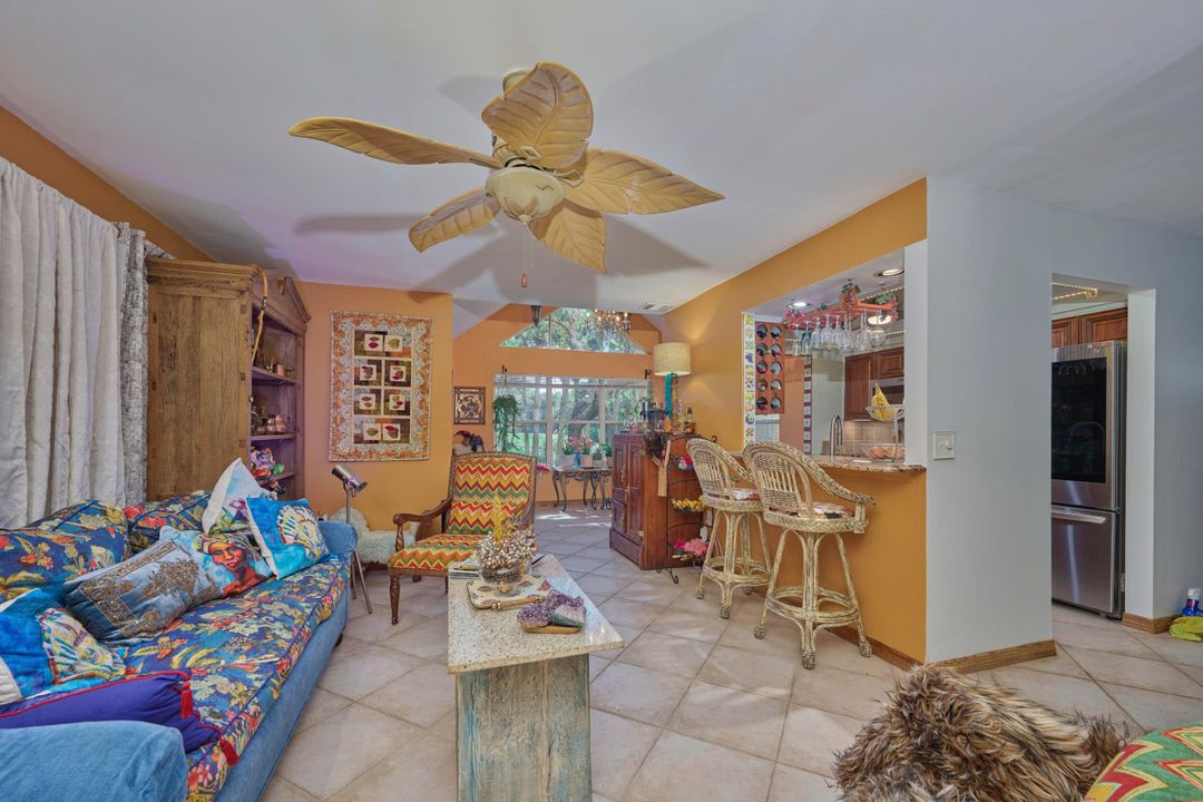 For Sale: $685,000 (2 beds, 2 baths, 2136 Square Feet)