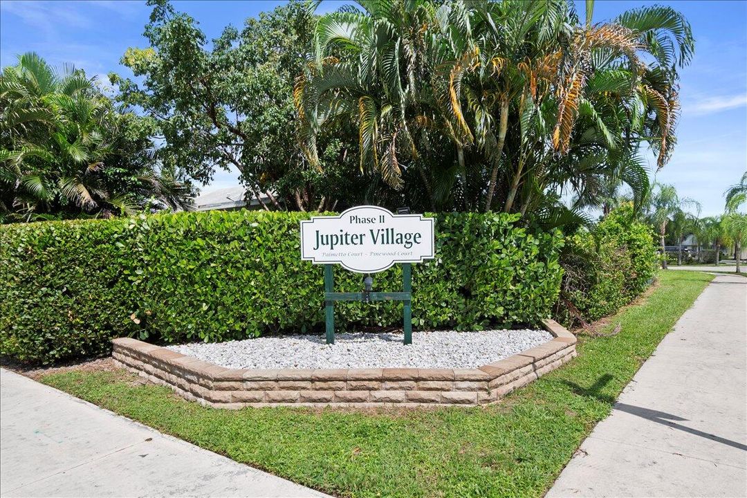 出租: $2,300 (1 贝兹, 1 浴室, 671 平方英尺)