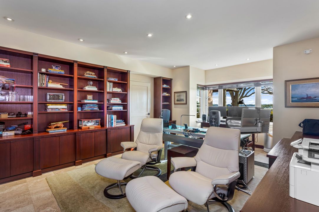 For Sale: $12,995,000 (6 beds, 7 baths, 1402 Square Feet)