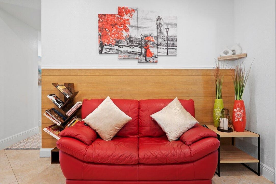 出租: $4,995 (4 贝兹, 3 浴室, 2478 平方英尺)