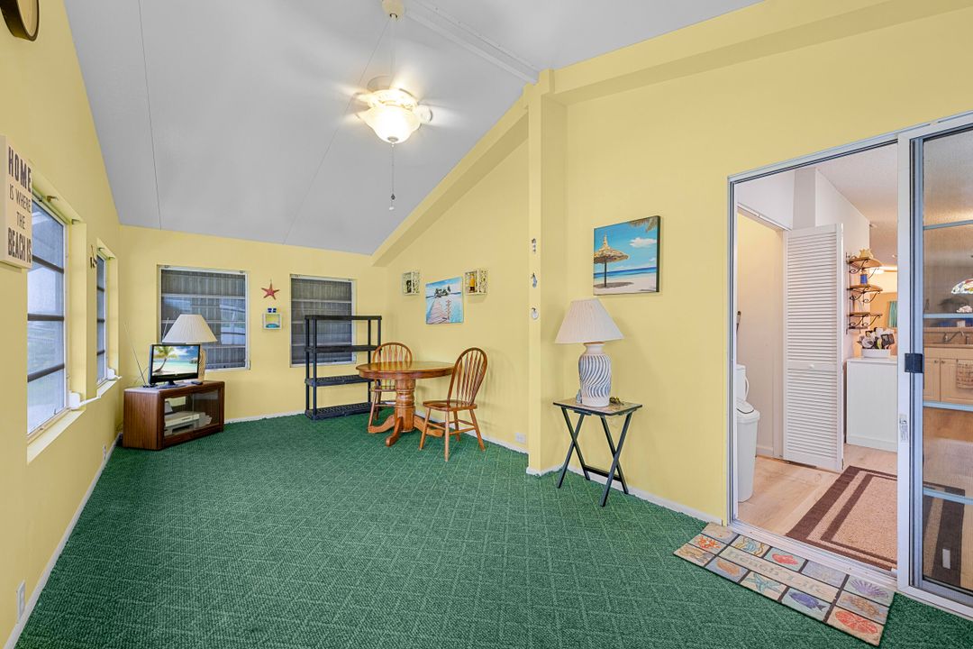 На продажу: $265,000 (3 спален, 2 ванн, 1358 Квадратных фут)