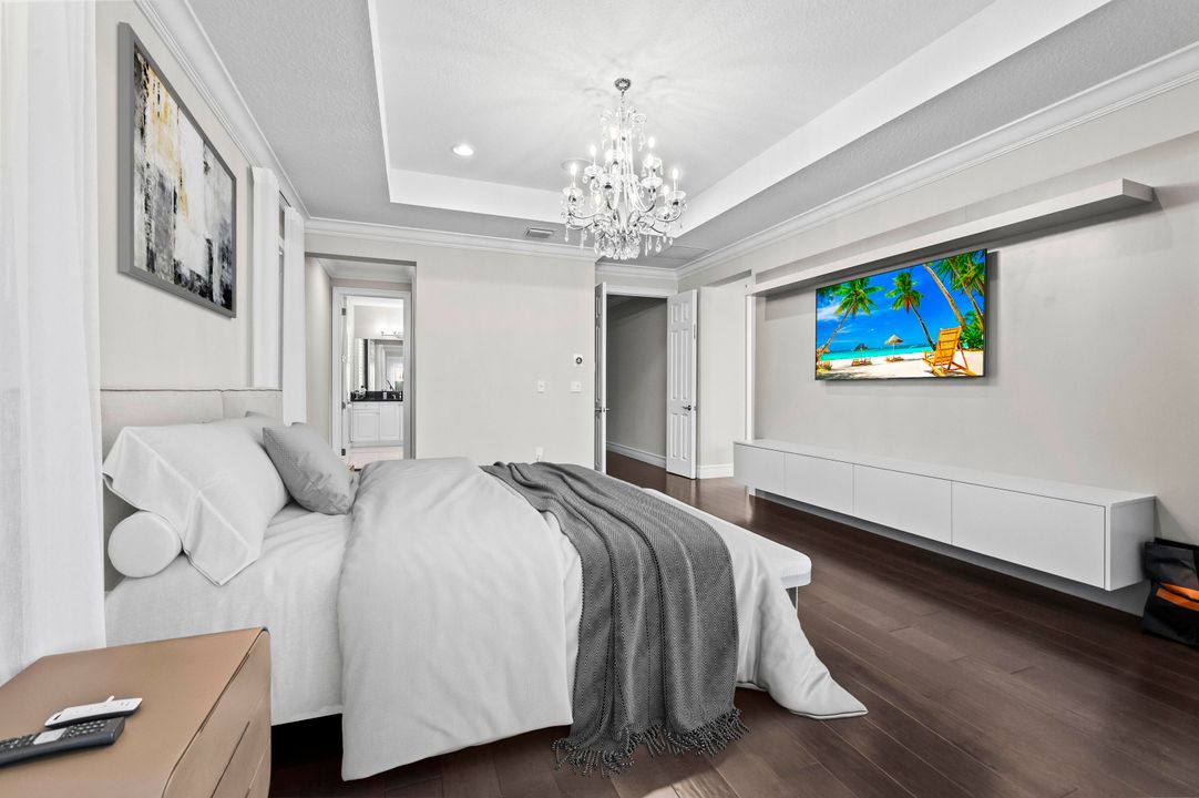 For Sale: $2,995,000 (5 beds, 8 baths, 5892 Square Feet)