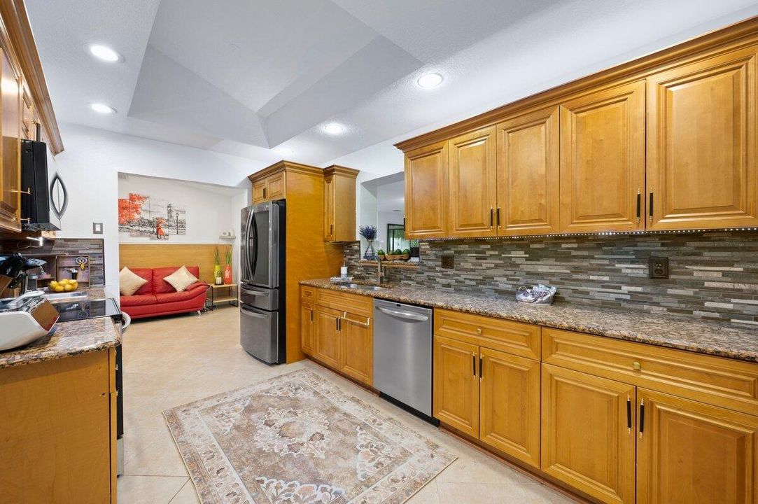 出租: $4,995 (4 贝兹, 3 浴室, 2478 平方英尺)