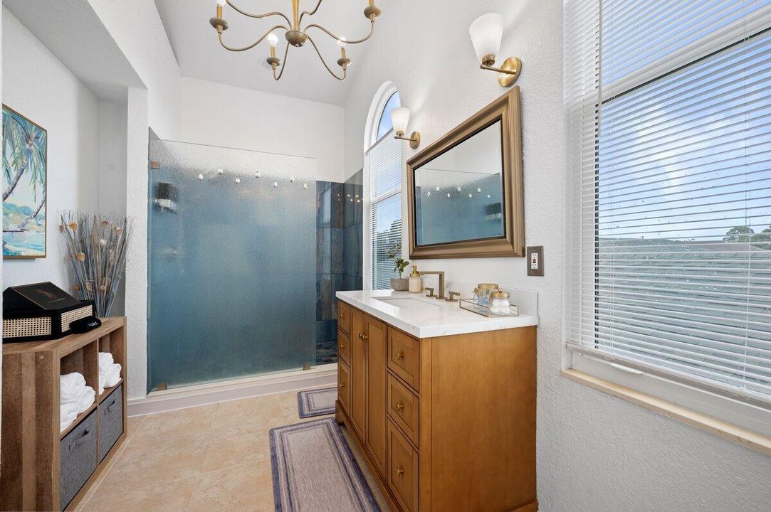 出租: $4,995 (4 贝兹, 3 浴室, 2478 平方英尺)