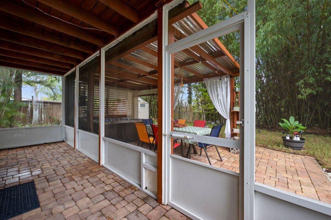 出租: $4,995 (4 贝兹, 3 浴室, 2478 平方英尺)