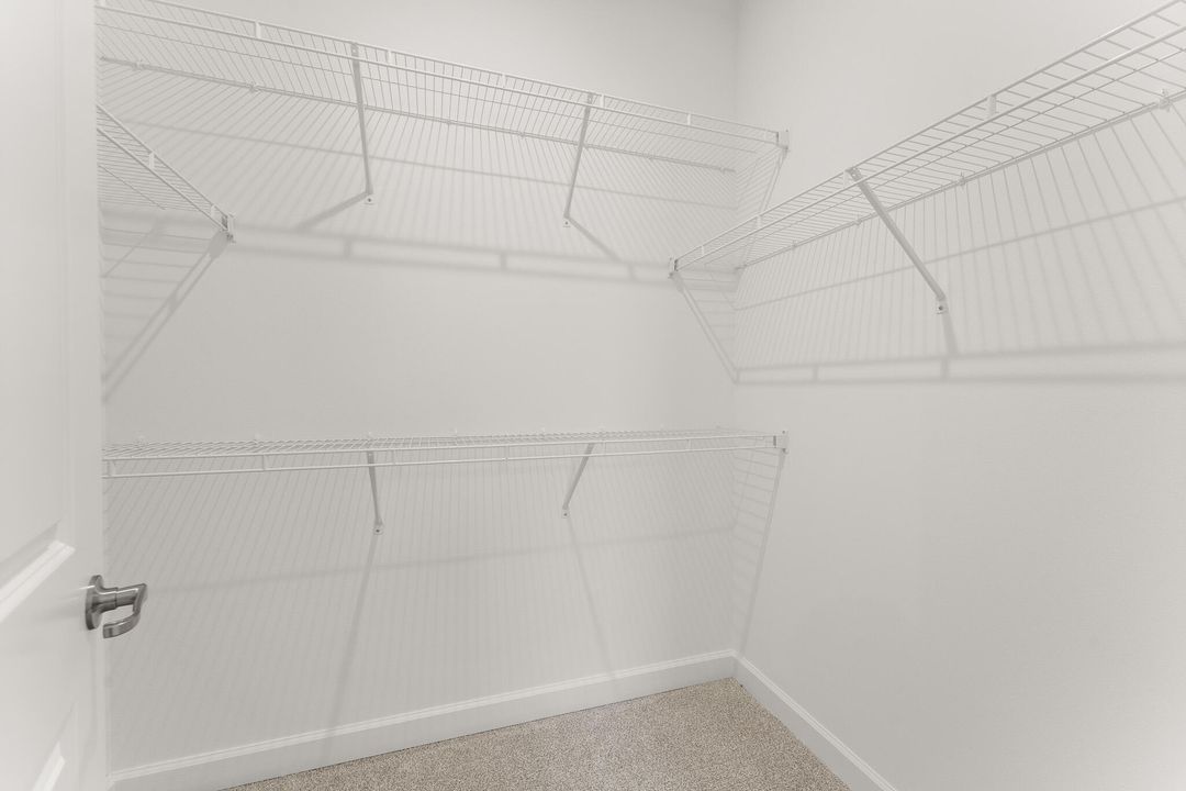 合同活跃: $427,450 (3 贝兹, 2 浴室, 1651 平方英尺)