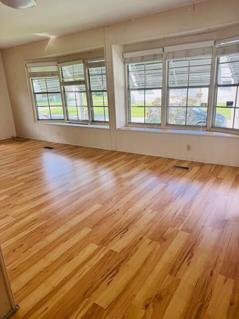 For Sale: $45,000 (2 beds, 2 baths, 1350 Square Feet)