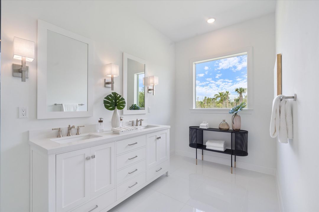 Active With Contract: $729,995 (3 beds, 2 baths, 2026 Square Feet)