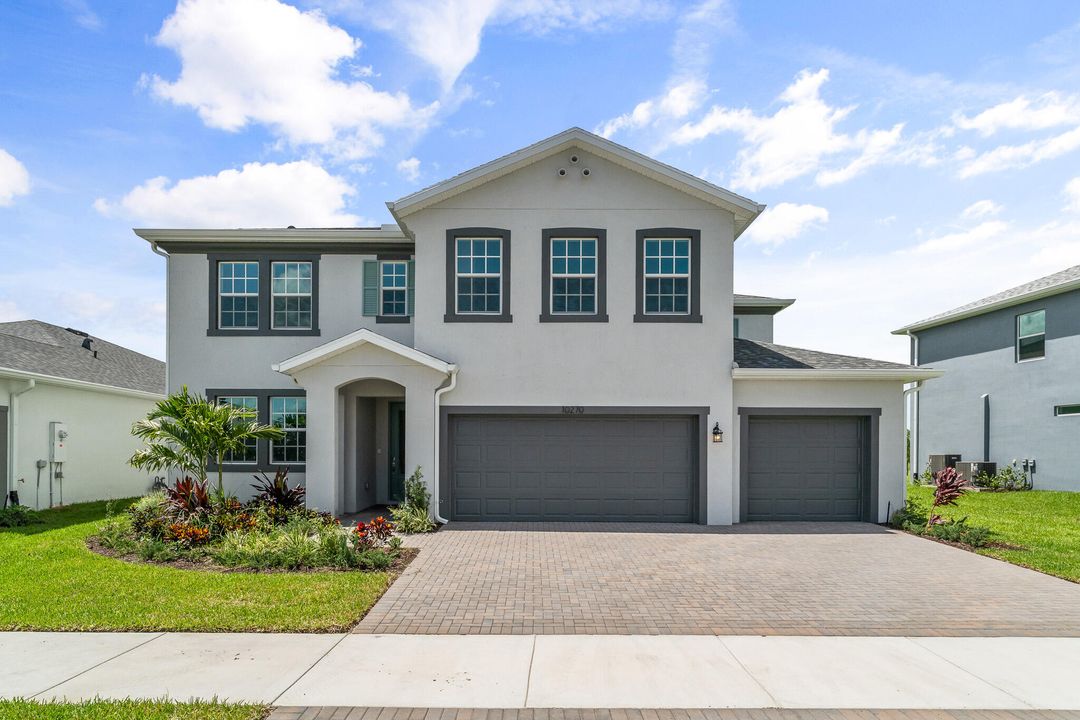 Active With Contract: $599,000 (4 beds, 3 baths, 3019 Square Feet)