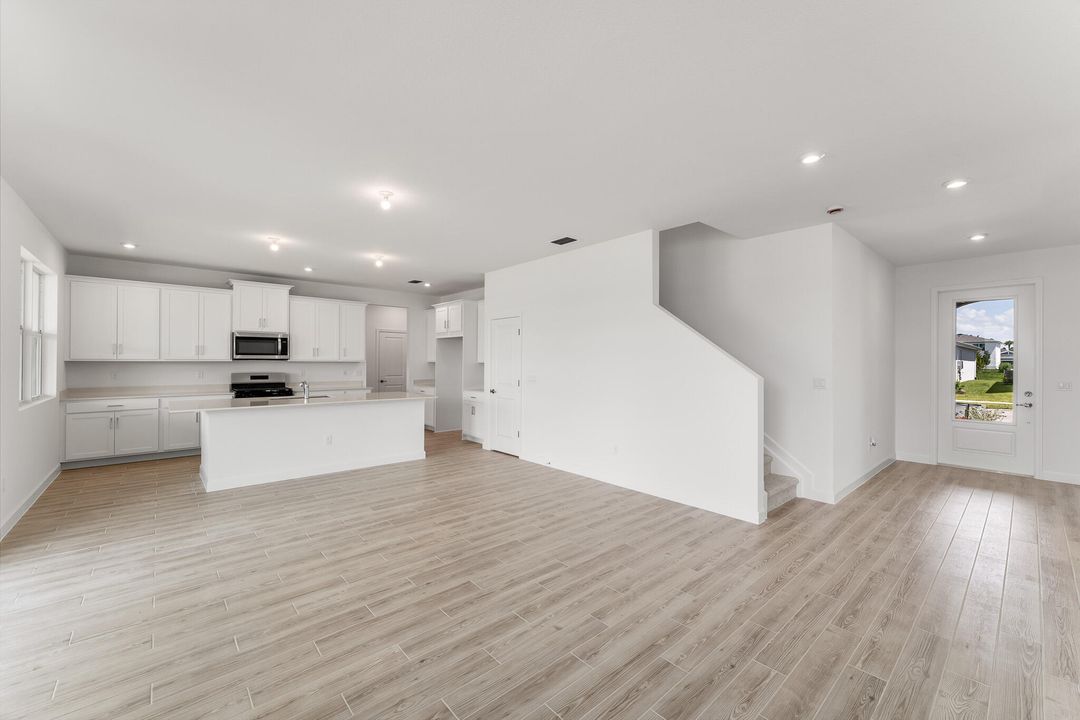 Active With Contract: $599,000 (4 beds, 3 baths, 3019 Square Feet)