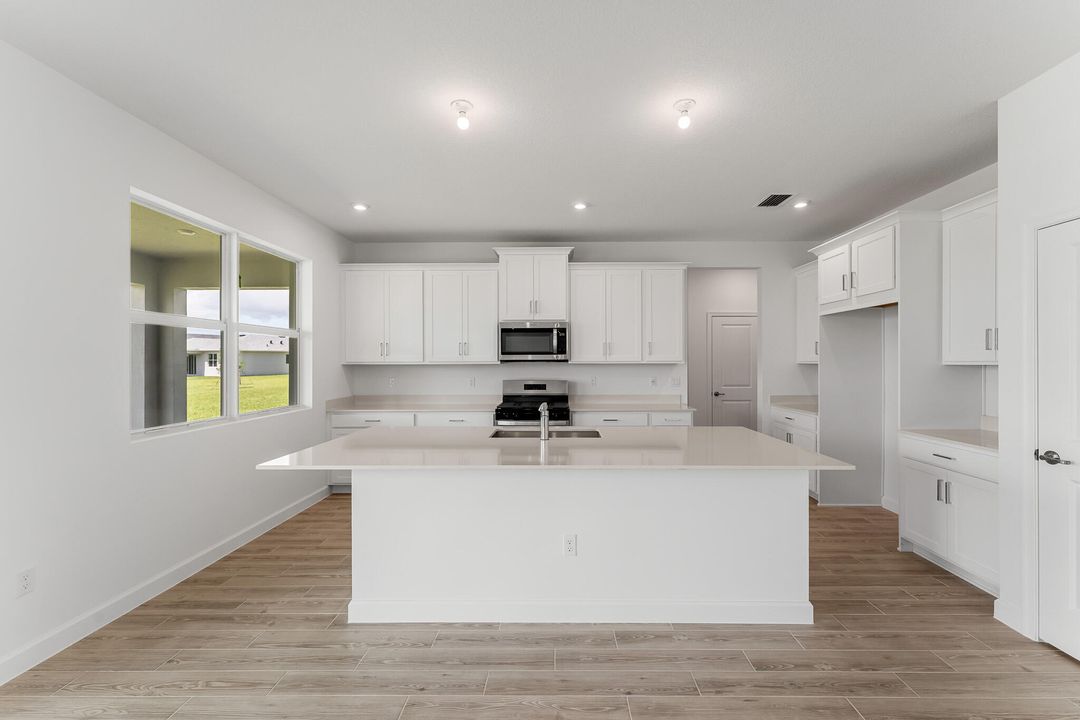 Active With Contract: $599,000 (4 beds, 3 baths, 3019 Square Feet)