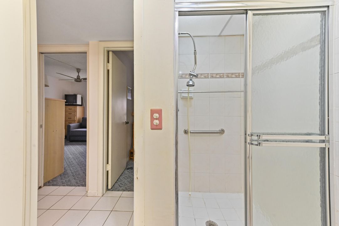 For Sale: $109,900 (2 beds, 2 baths, 907 Square Feet)