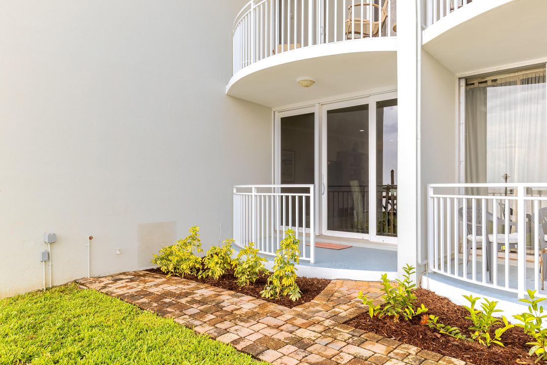 出租: $3,850 (2 贝兹, 2 浴室, 1142 平方英尺)