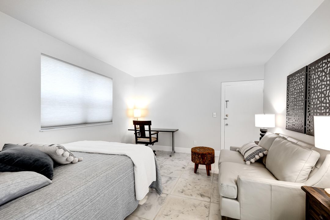 出租: $3,850 (2 贝兹, 2 浴室, 1142 平方英尺)