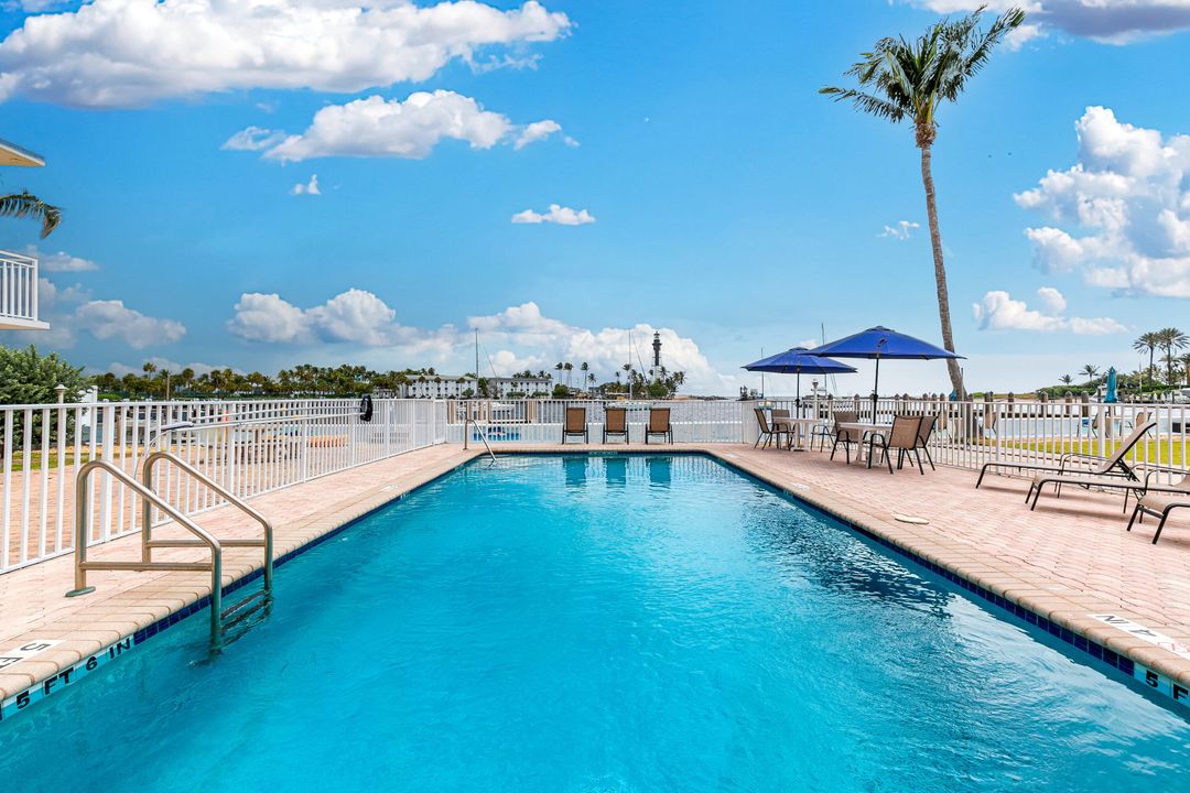 出租: $3,850 (2 贝兹, 2 浴室, 1142 平方英尺)