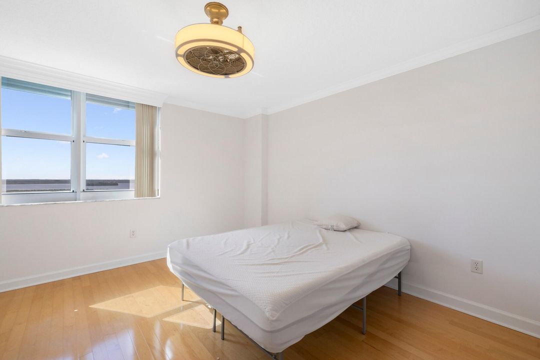 На продажу: $649,000 (3 спален, 2 ванн, 1606 Квадратных фут)