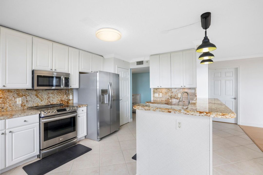 На продажу: $649,000 (3 спален, 2 ванн, 1606 Квадратных фут)