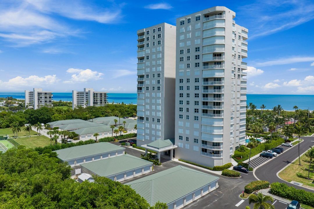 На продажу: $649,000 (3 спален, 2 ванн, 1606 Квадратных фут)