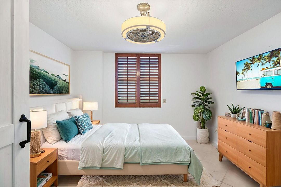 На продажу: $649,000 (3 спален, 2 ванн, 1606 Квадратных фут)