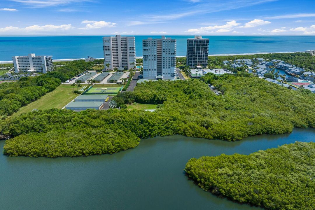 На продажу: $649,000 (3 спален, 2 ванн, 1606 Квадратных фут)