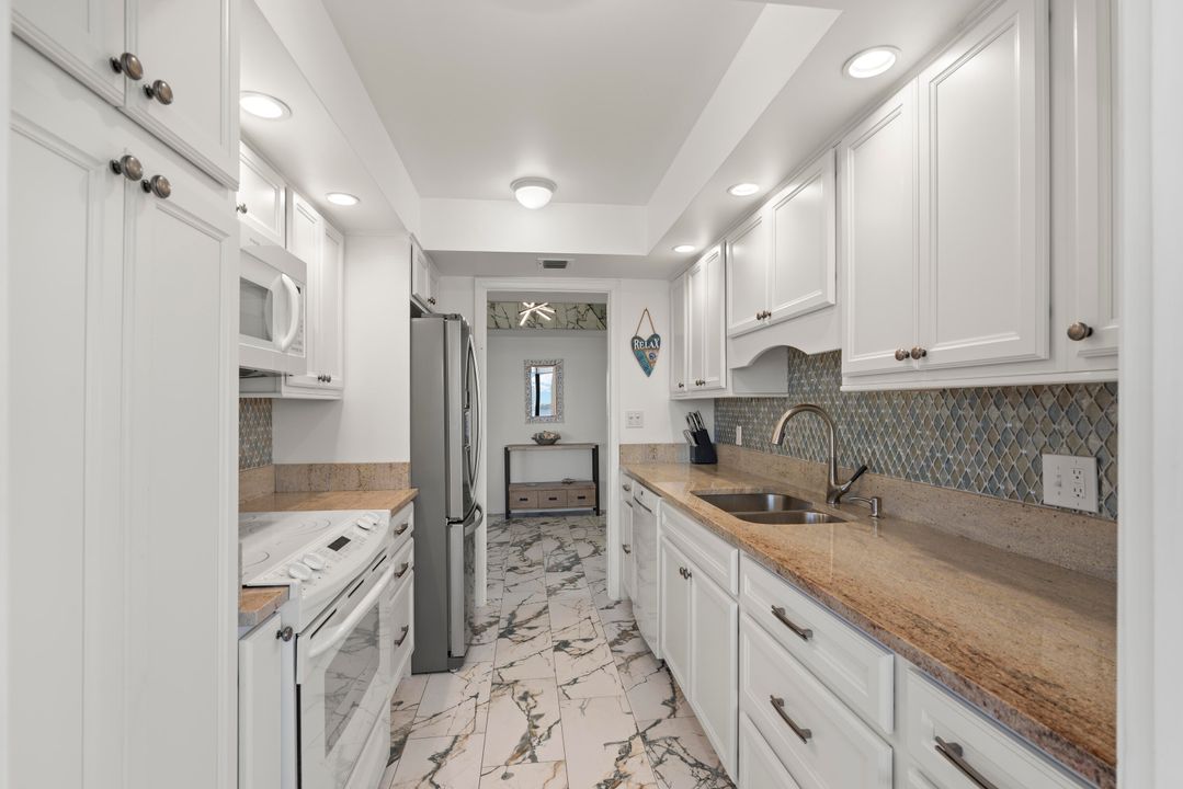 В аренду: $8,000 (2 спален, 2 ванн, 1435 Квадратных фут)