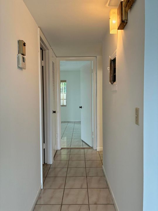 待售: $85,000 (2 贝兹, 2 浴室, 902 平方英尺)