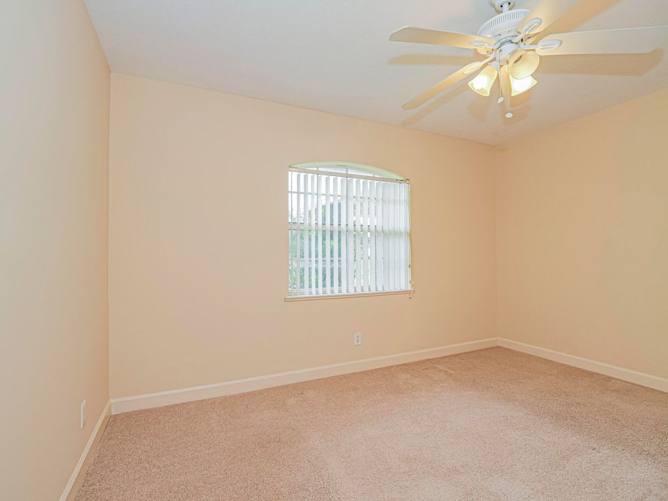 出租: $1,950 (2 贝兹, 2 浴室, 1100 平方英尺)