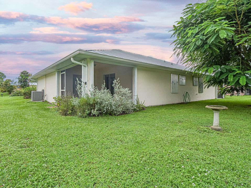 出租: $1,950 (2 贝兹, 2 浴室, 1100 平方英尺)