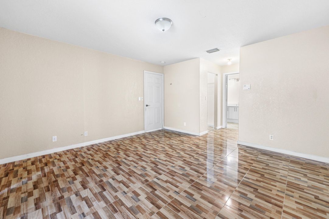 Active With Contract: $450,000 (3 beds, 2 baths, 1701 Square Feet)