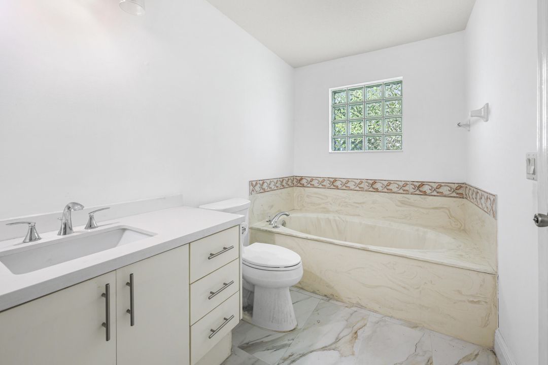 Active With Contract: $450,000 (3 beds, 2 baths, 1701 Square Feet)