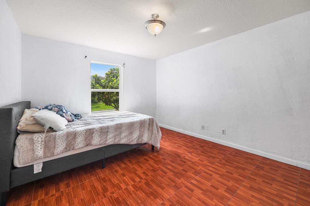 Active With Contract: $450,000 (3 beds, 2 baths, 1701 Square Feet)